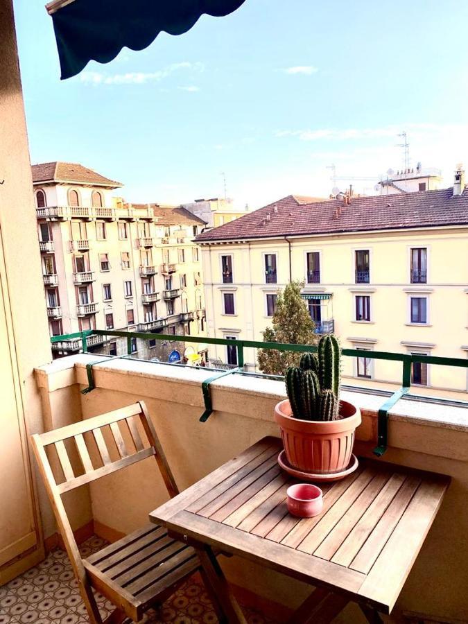 Daniela'S Spazioso Appartamento Ai Navigli Mediolan Zewnętrze zdjęcie