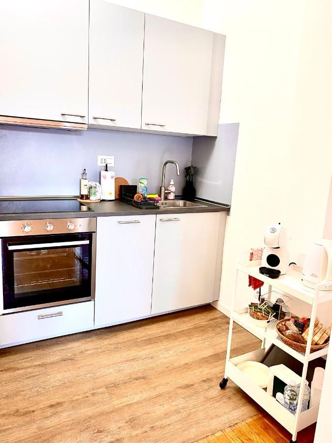 Daniela'S Spazioso Appartamento Ai Navigli Mediolan Zewnętrze zdjęcie