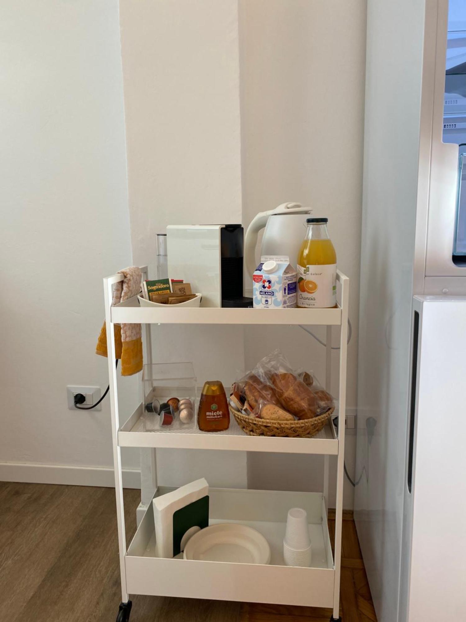 Daniela'S Spazioso Appartamento Ai Navigli Mediolan Zewnętrze zdjęcie